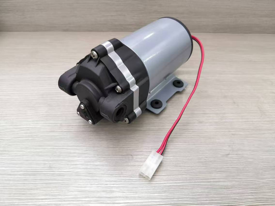 우리는 중국의 유명한 Ro Booster Pump 브랜드 중 하나 인 Zuanli입니다!