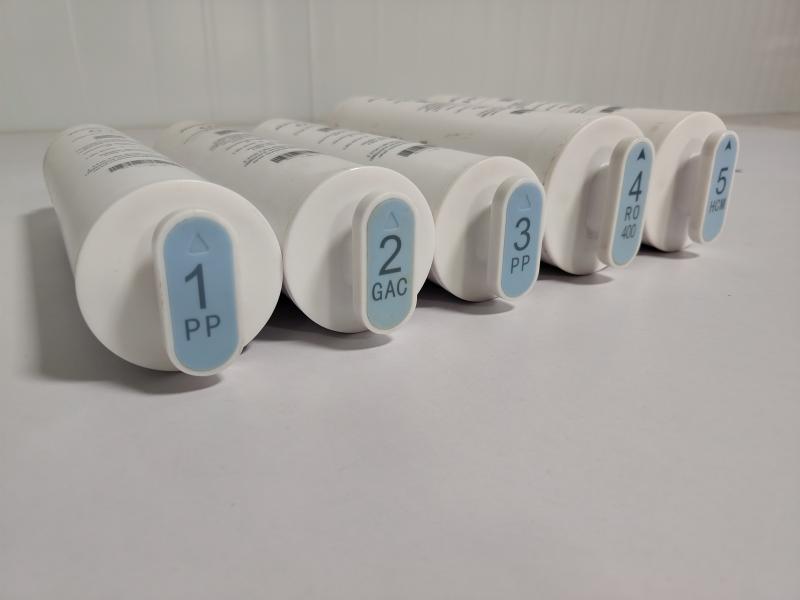 우리는 정수기 필터 요소 및 관련 액세서리가 담긴 전체 컨테이너를 성공적으로 수출했습니다.