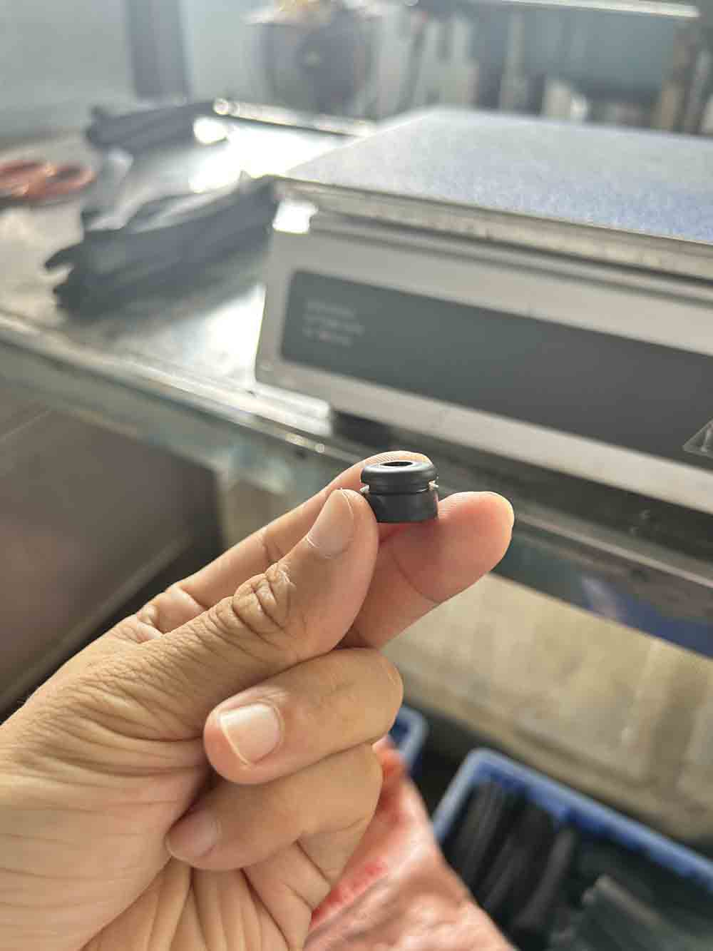 맞춤형 천연 고무 비 슬립 풋 패드 | OEM 툴링 및 제조